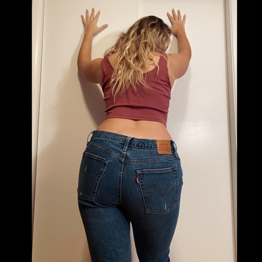 SALE🆕♦️LEVI’S - 29 W - Denim jeans